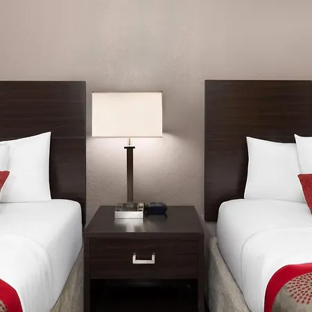 Ramada By Wyndham El Paso Hotel Exterior photo