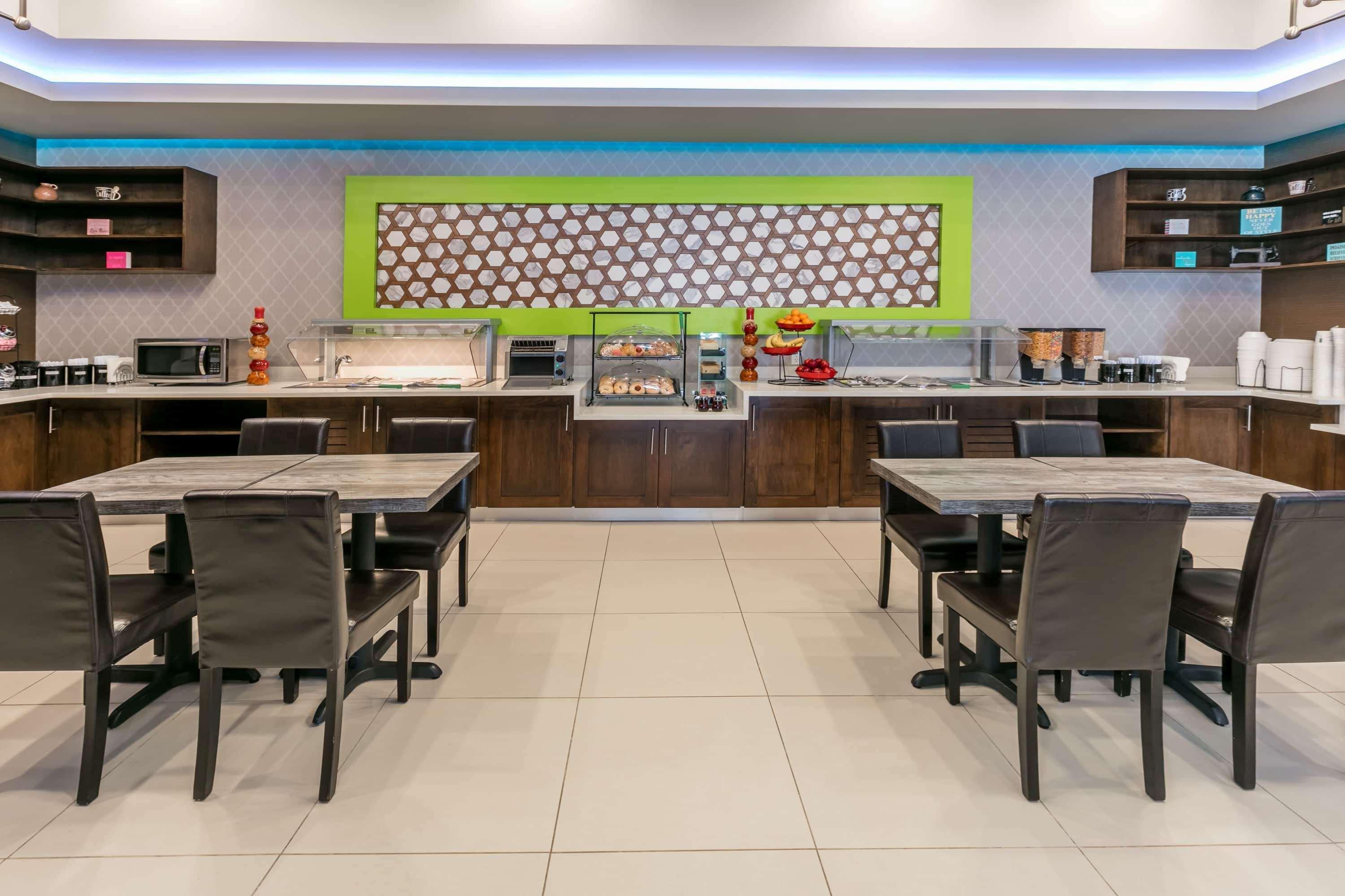 Hotel Ramada By Wyndham 3*