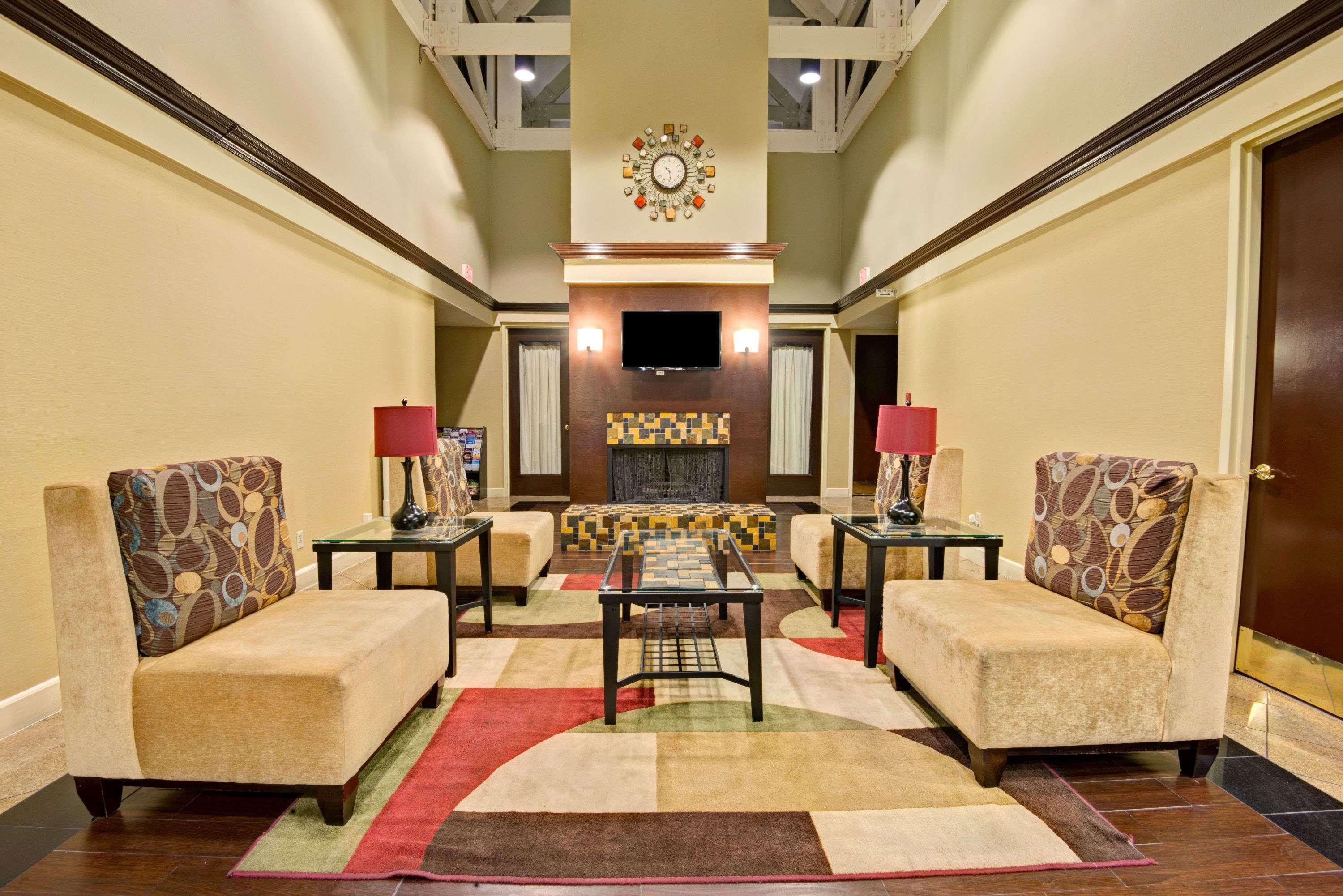 Ramada By Wyndham 3*