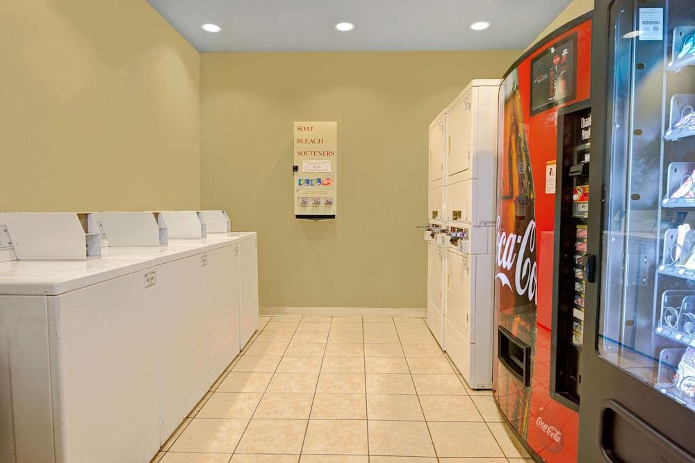 Hotel Ramada By Wyndham El Paso