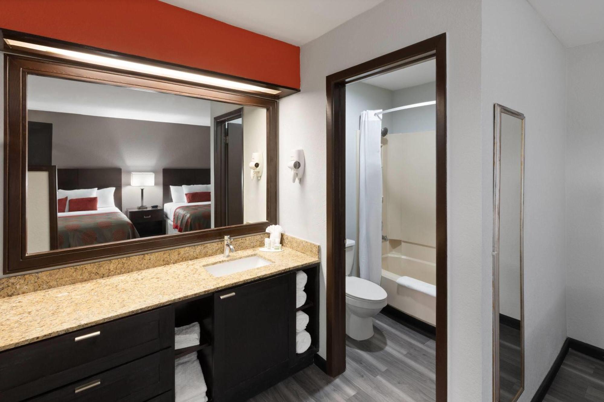 Hotel Ramada By Wyndham