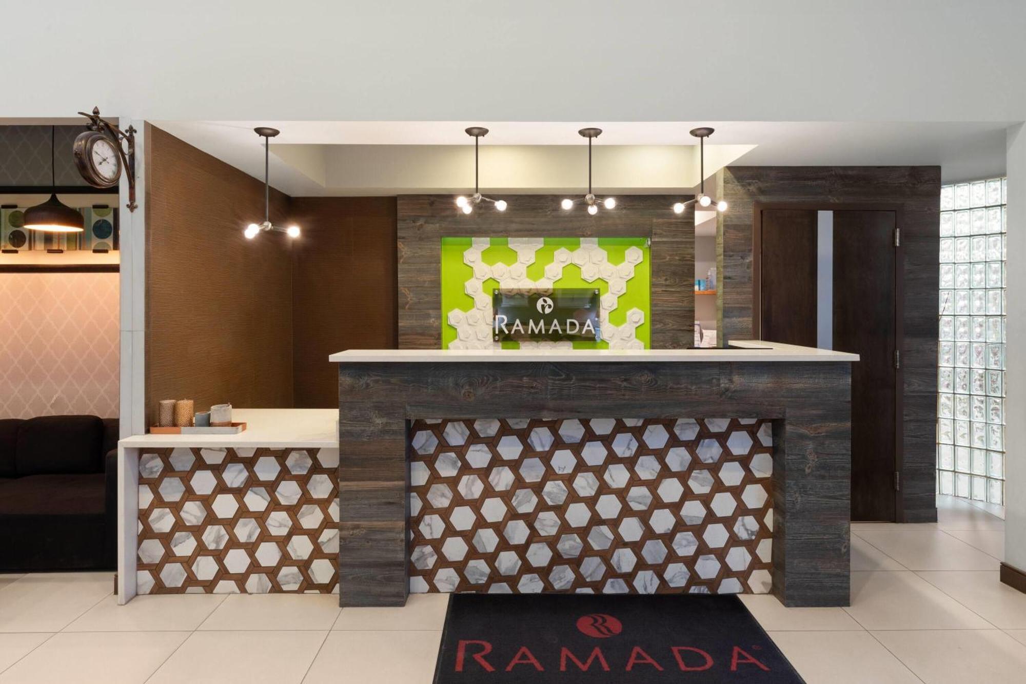 Ramada By Wyndham Hotel El Paso